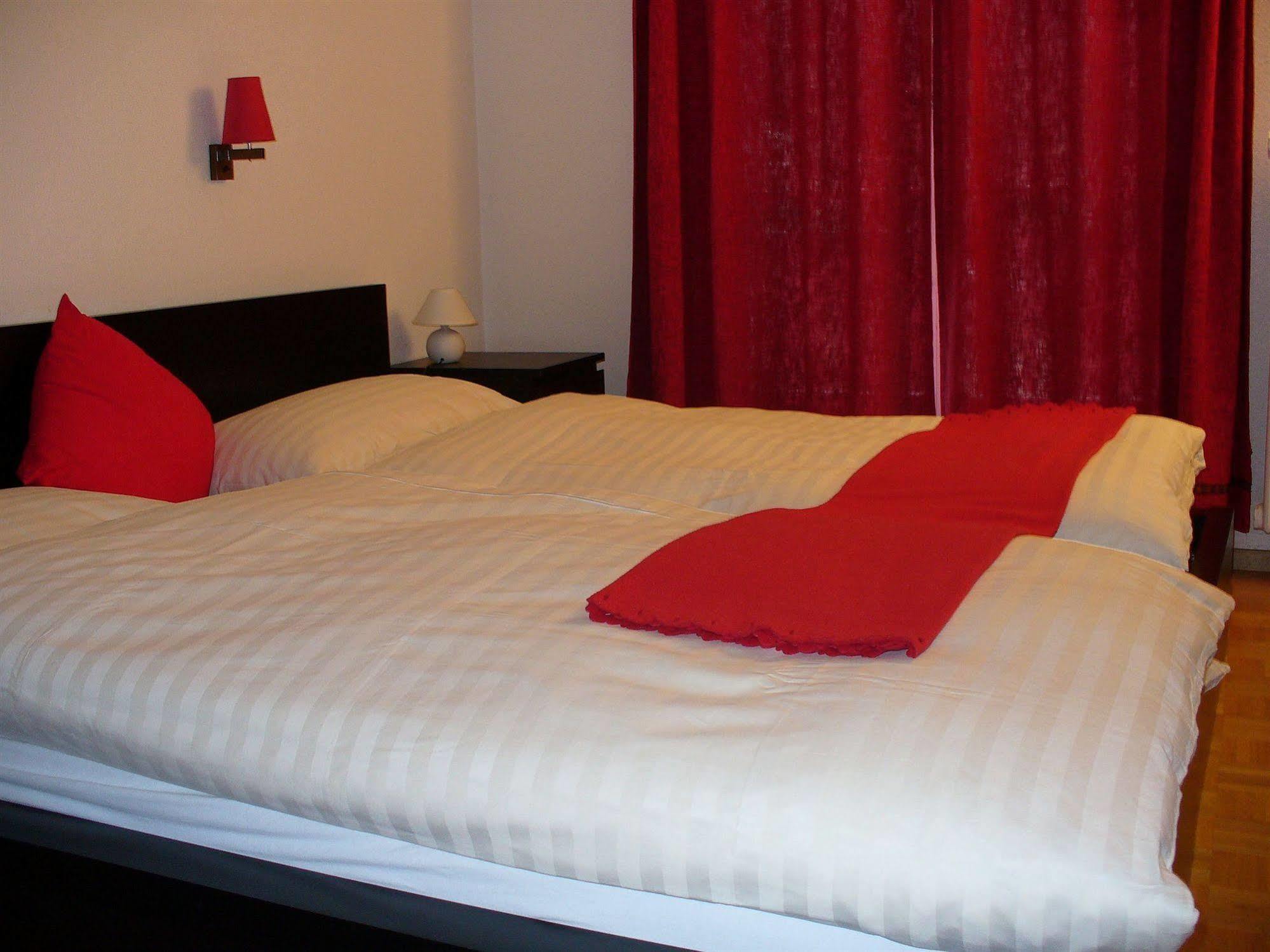Hostellerie D'Orzival Феркорин Екстериор снимка